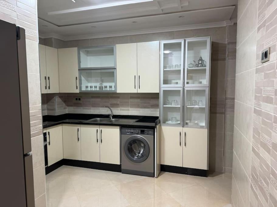 Family-Sized Cosy Apartment Эль-Араиш Экстерьер фото